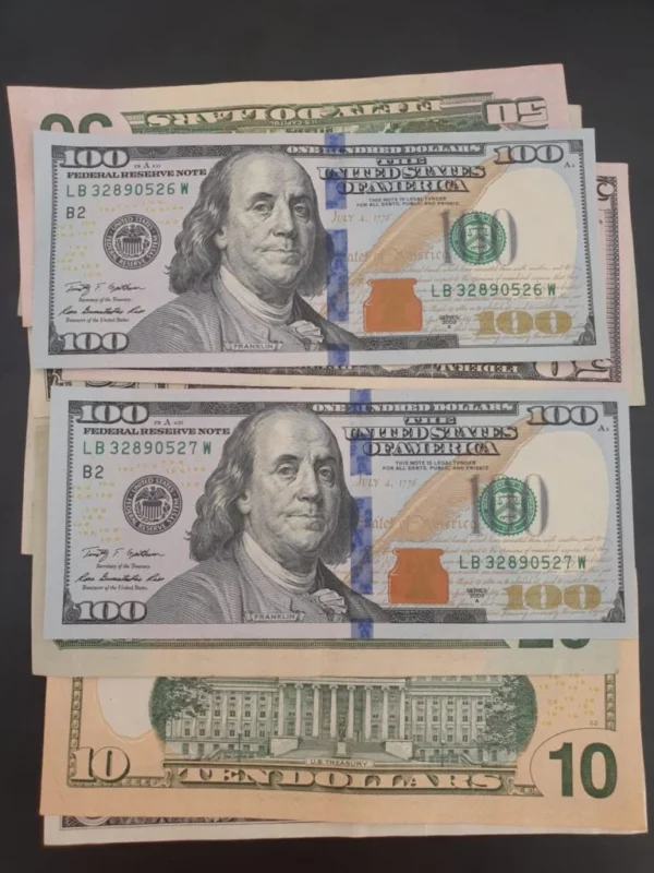 $100 USD Bills
