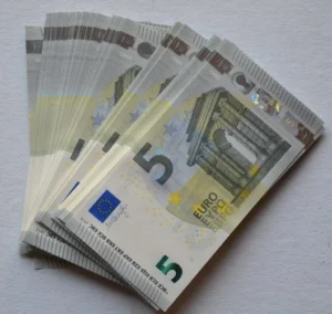 €5 Euro Bills $200.00 – $3,500.00